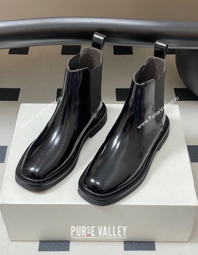 The Row Calfskin Flat Ankle Boots Black 2025 TR082702 (MD-250827027)