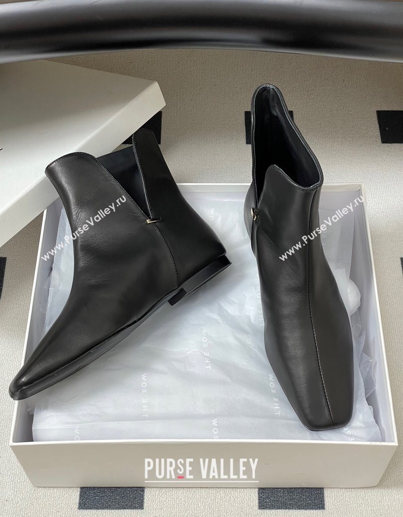 The Row Lambskin Flat Ankle Boots Black 2025 TR082701 (MD-250827025)