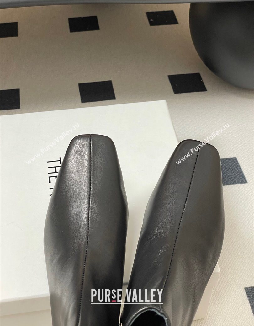 The Row Lambskin Flat Ankle Boots Black 2025 TR082701 (MD-250827025)