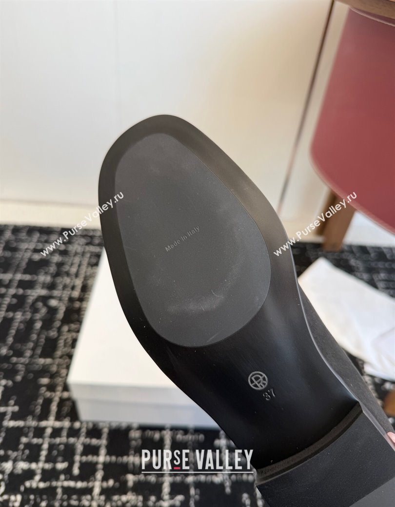 The Row Suede Flat Medium Boots Black 2025 TR120810 (KL-251208100)