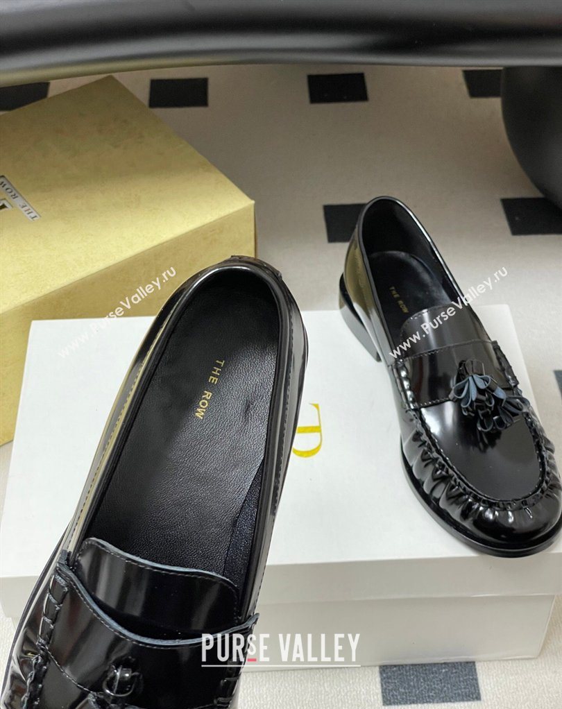 The Row Flat Loafers with Charm in Shiny Leather Black 2026 TR022403 (MD-260224087)