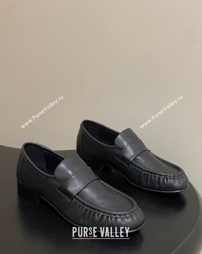 The Row Loafers in Calfskin Leather Black 2026 TR022402 (MD-260224073)