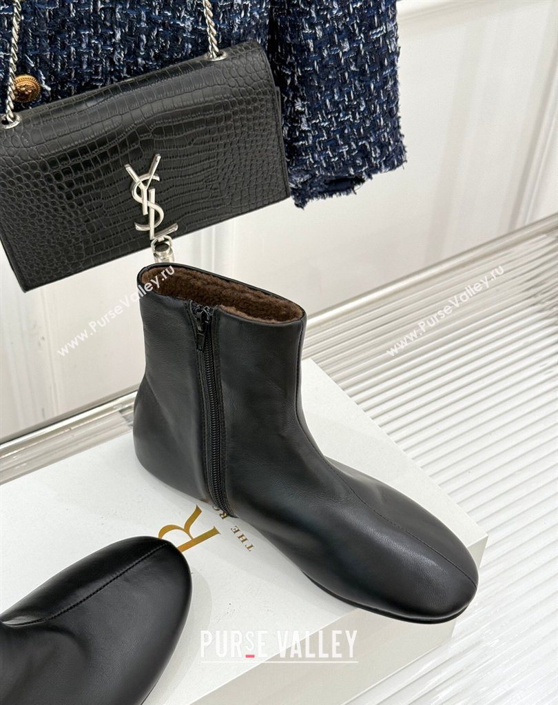 The Row Leather Flat Ankle Boots Black 2026 TR022404 (MD-260224090)