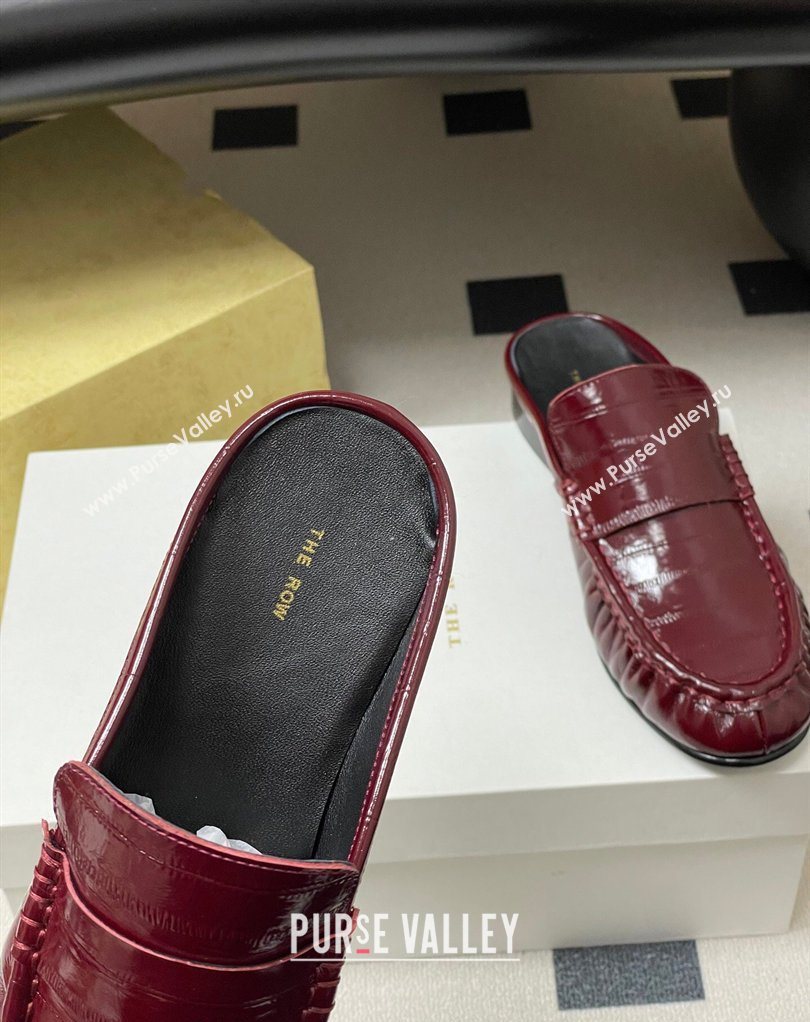 The Row Flat Mules in Eel Embossed Leather Red 2026 TR022402 (MD-260224083)