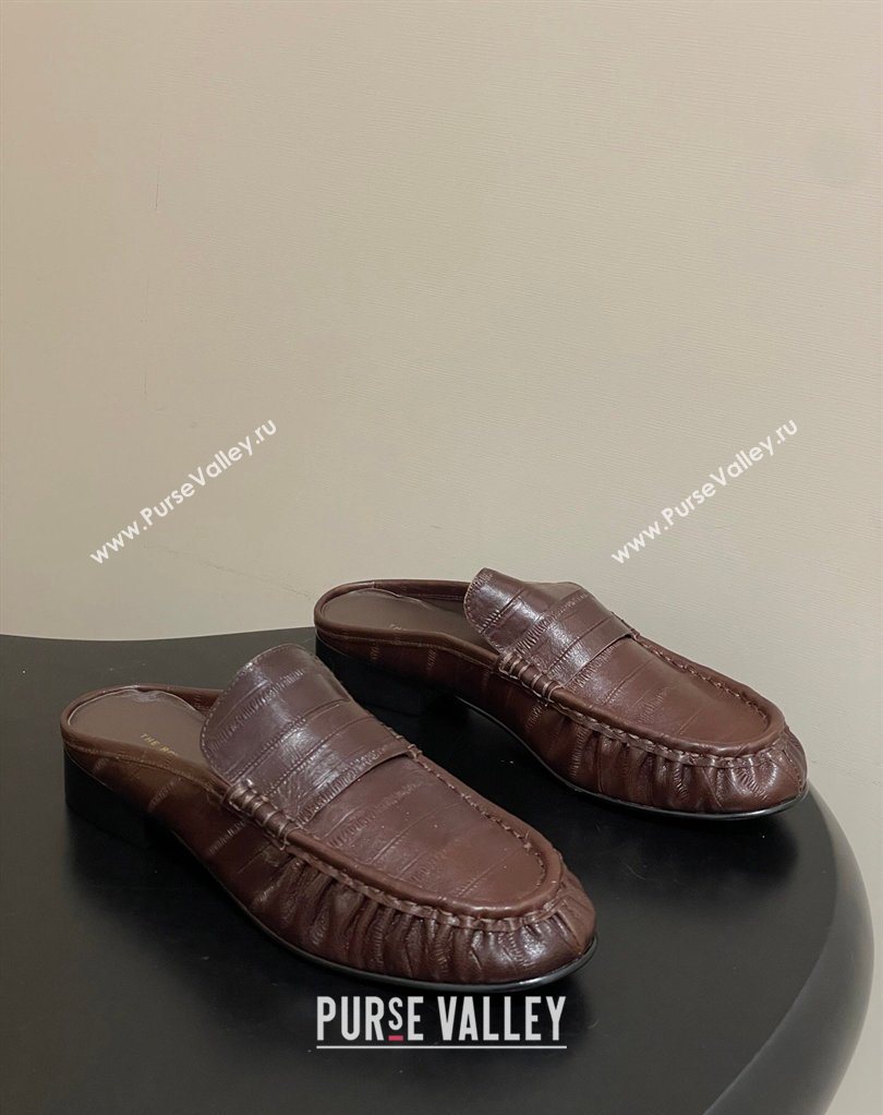 The Row Flat Mules in Eel Embossed Leather Brown 2026 TR022402 (MD-260224085)