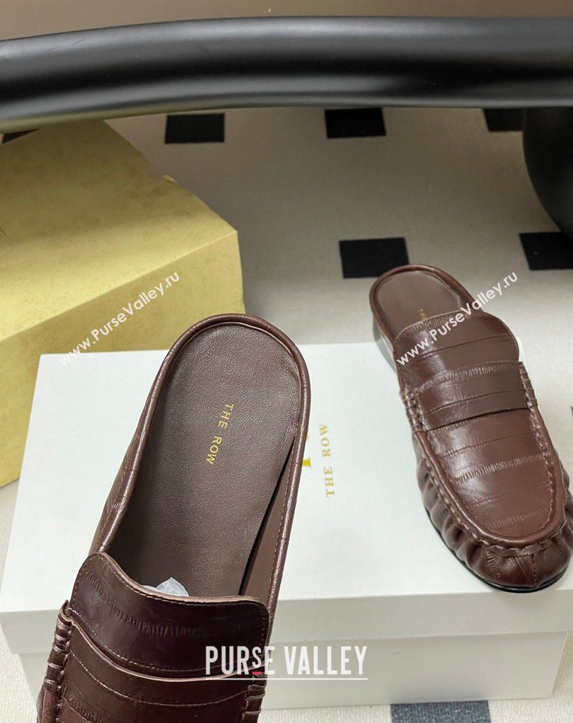 The Row Flat Mules in Eel Embossed Leather Brown 2026 TR022402 (MD-260224085)