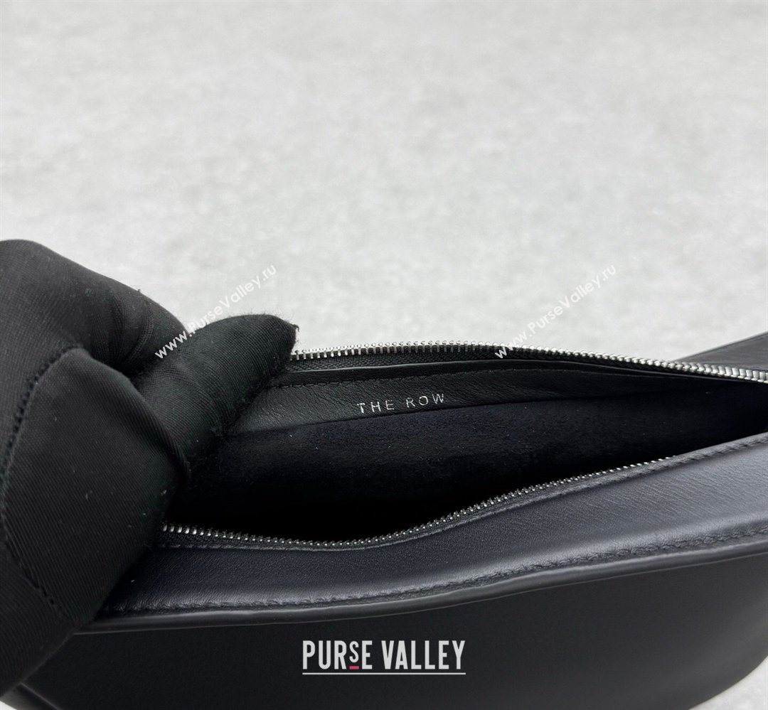 The Row Banana Crossbody Bag in Smooth Leather Black 2026 1871 (ningm-260410061)