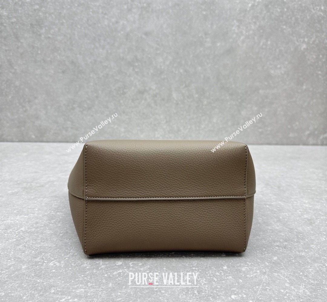 The Row Park Tote Three Bag in Grained Leather Smoked Taupe 2026 1719 (ningm-260410065)