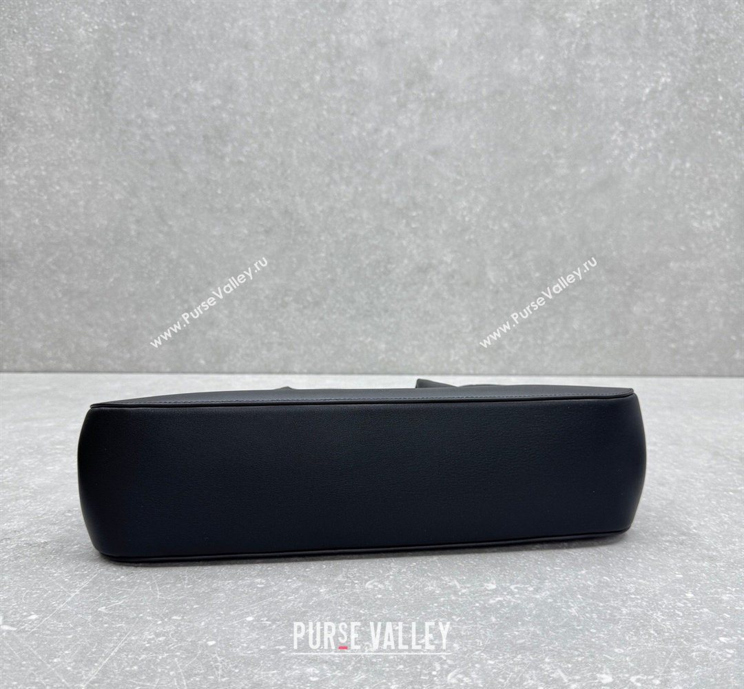 The Row Alger Shoulder Bag in Smooth Leather Black 2026 1842 (ningm-260410072)