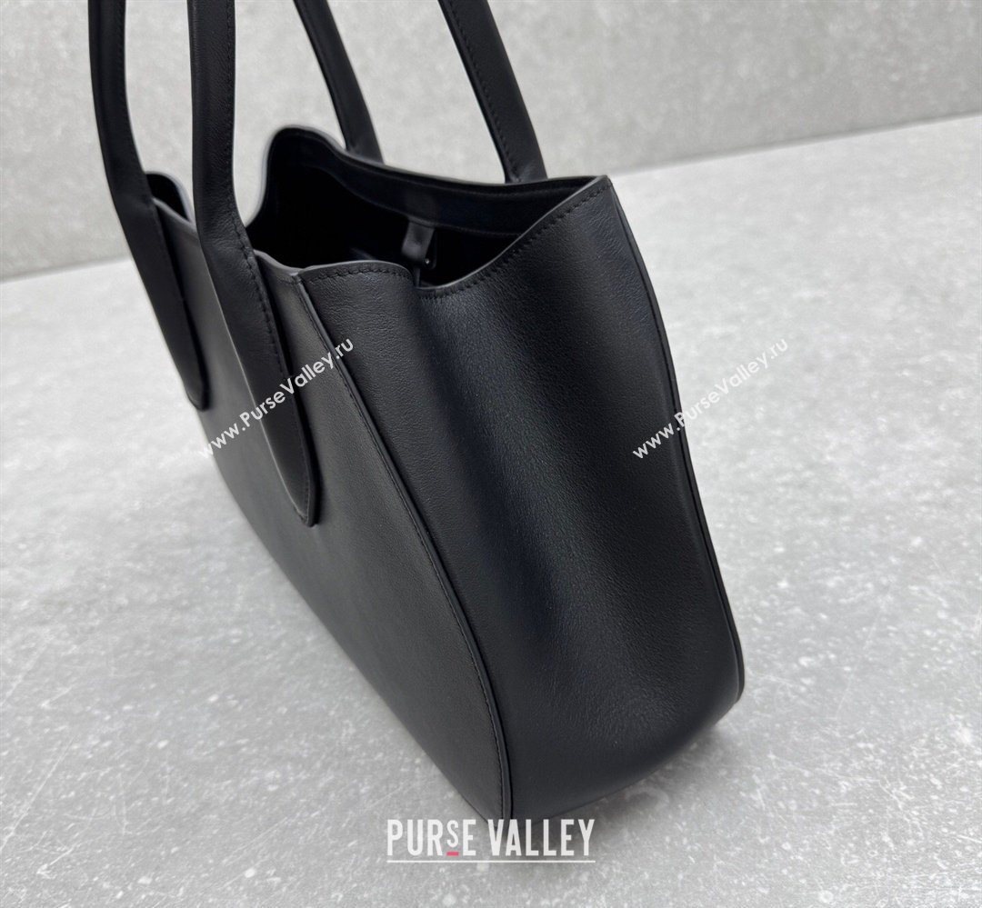 The Row Alger Shoulder Bag in Smooth Leather Black 2026 1842 (ningm-260410072)