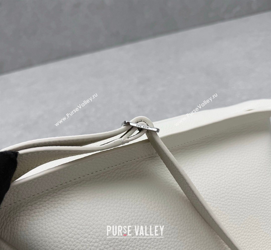 The Row Banana Crossbody Bag in Grained Leather White 2026 1871 (ningm-260410059)