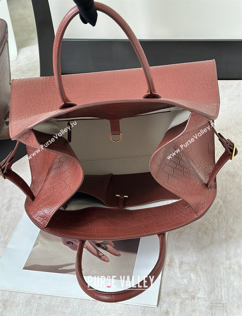 The Row Margaux 15 Tote Bag in Samanta Crocodile Embossed Leather Burgundy 2026 8818L (CL-260410032)