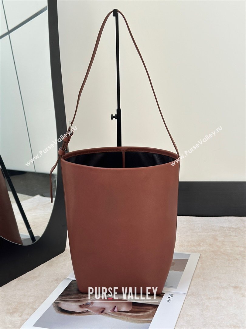 The Row Park Bucket Bag in Masoni Leather Red Brown 2026 8860 (CL-260410046)