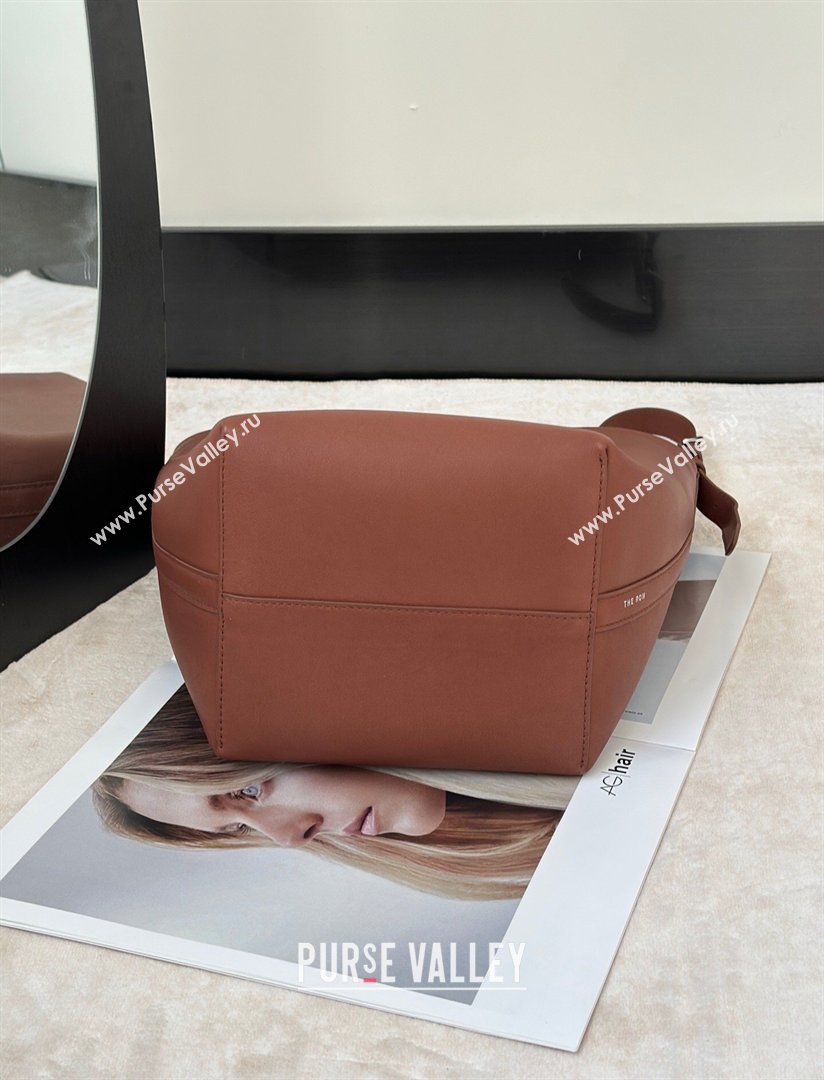 The Row Park Bucket Bag in Masoni Leather Red Brown 2026 8860 (CL-260410046)