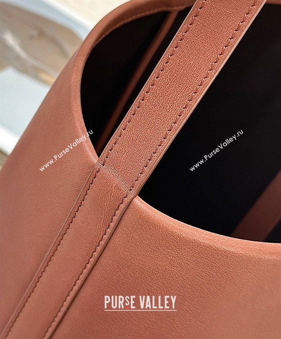 The Row Park Bucket Bag in Masoni Leather Red Brown 2026 8860 (CL-260410046)