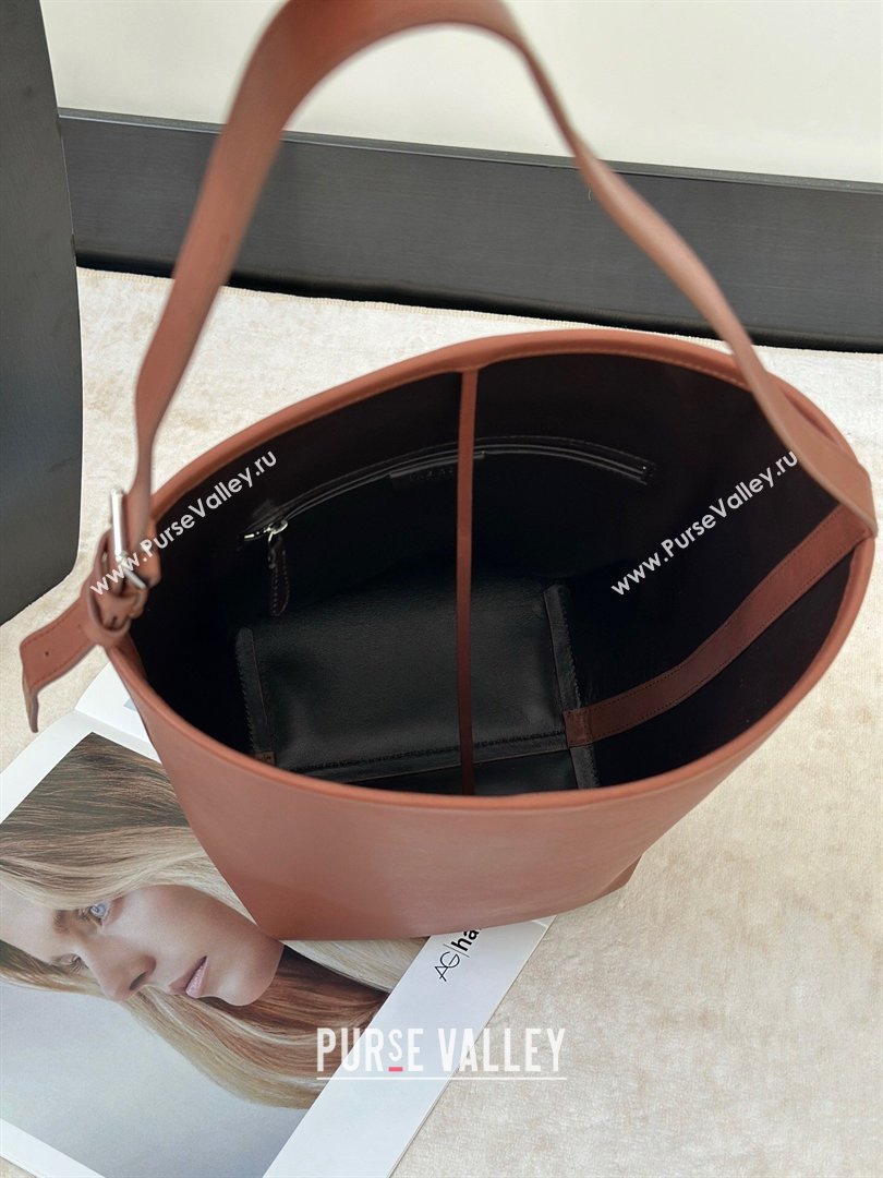 The Row Park Bucket Bag in Masoni Leather Red Brown 2026 8860 (CL-260410046)