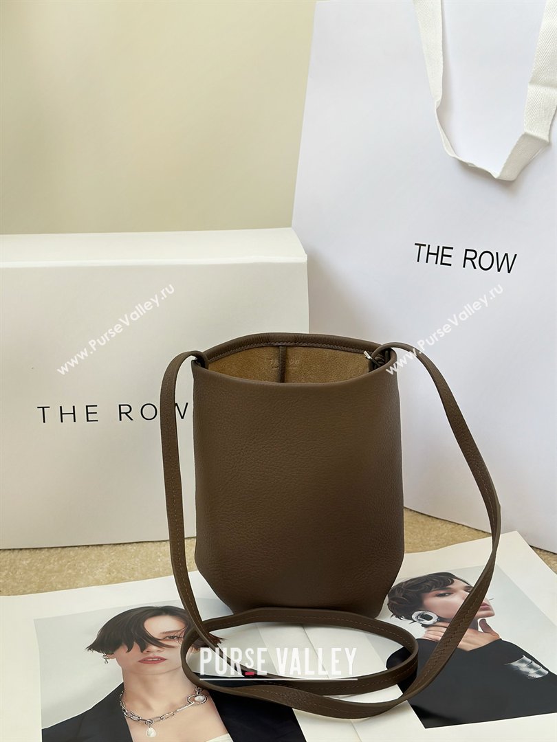 The Row N/S Park Crossbody Bag in Bonaudo Grained Leather Smoked Taupe 2026 8859 (CL-260410052)