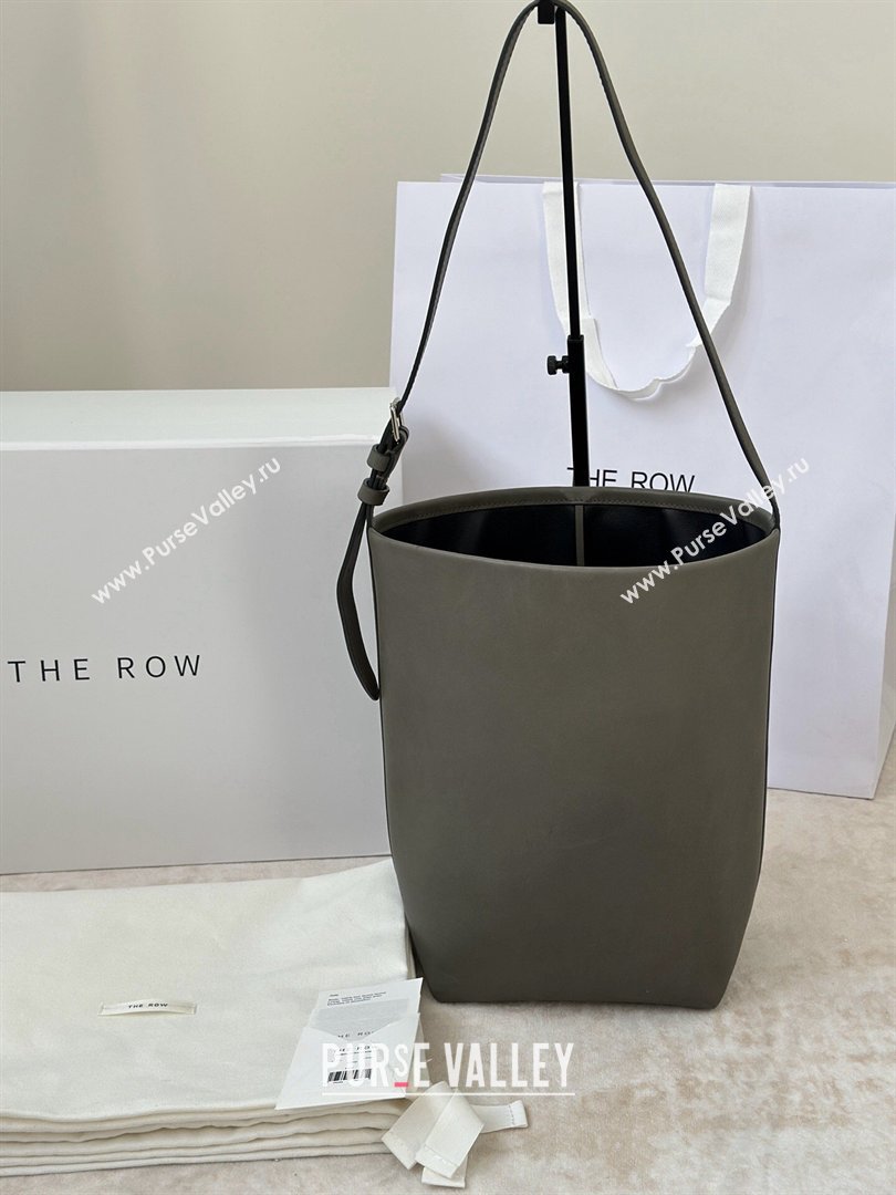 The Row Park Bucket Bag in Masoni Leather Grey 2026 8860 (CL-260410048)