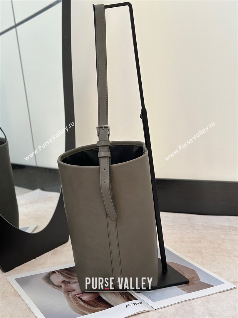 The Row Park Bucket Bag in Masoni Leather Grey 2026 8860 (CL-260410048)