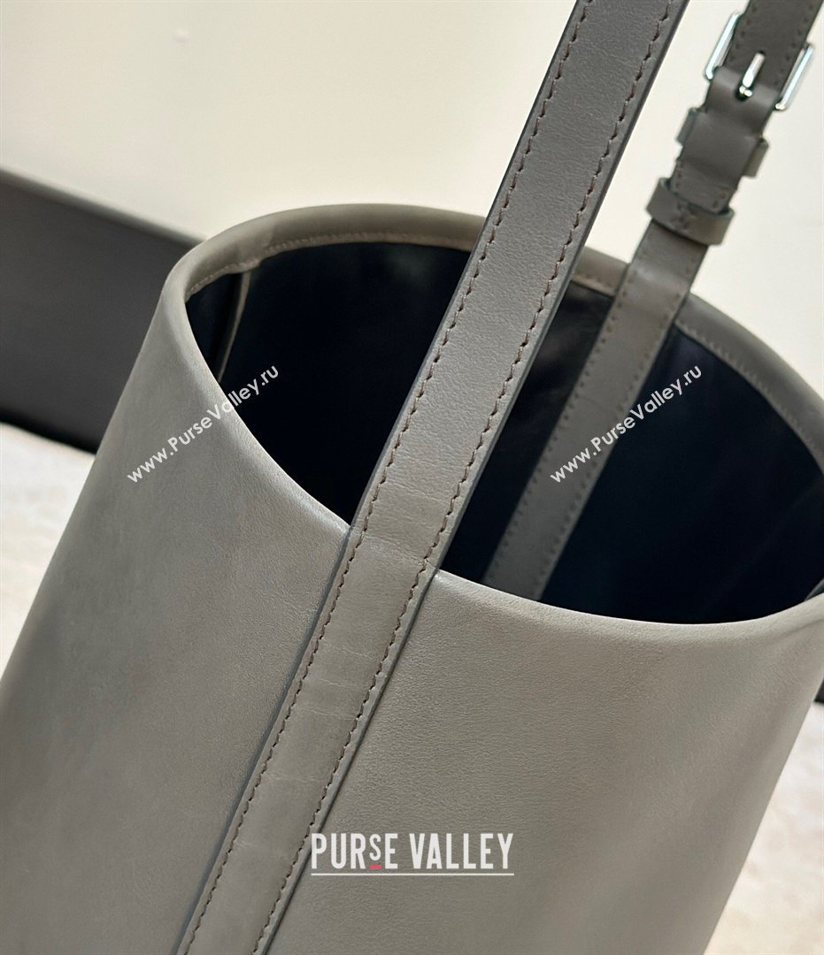 The Row Park Bucket Bag in Masoni Leather Grey 2026 8860 (CL-260410048)