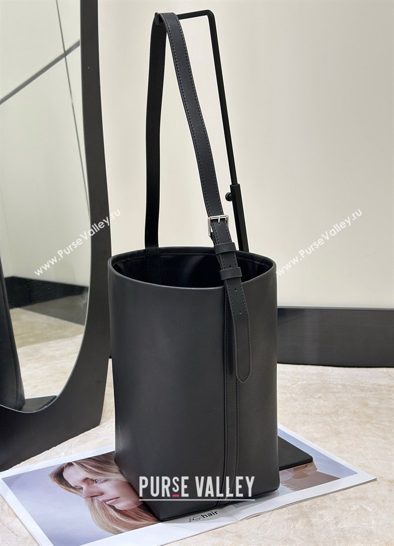 The Row Park Bucket Bag in Masoni Leather Black 2026 8860 (CL-260410050)