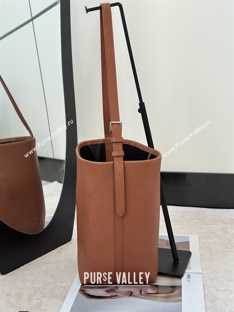 The Row Park Bucket Bag in Masoni Leather Tan Brown 2026 8860 (CL-260410045)