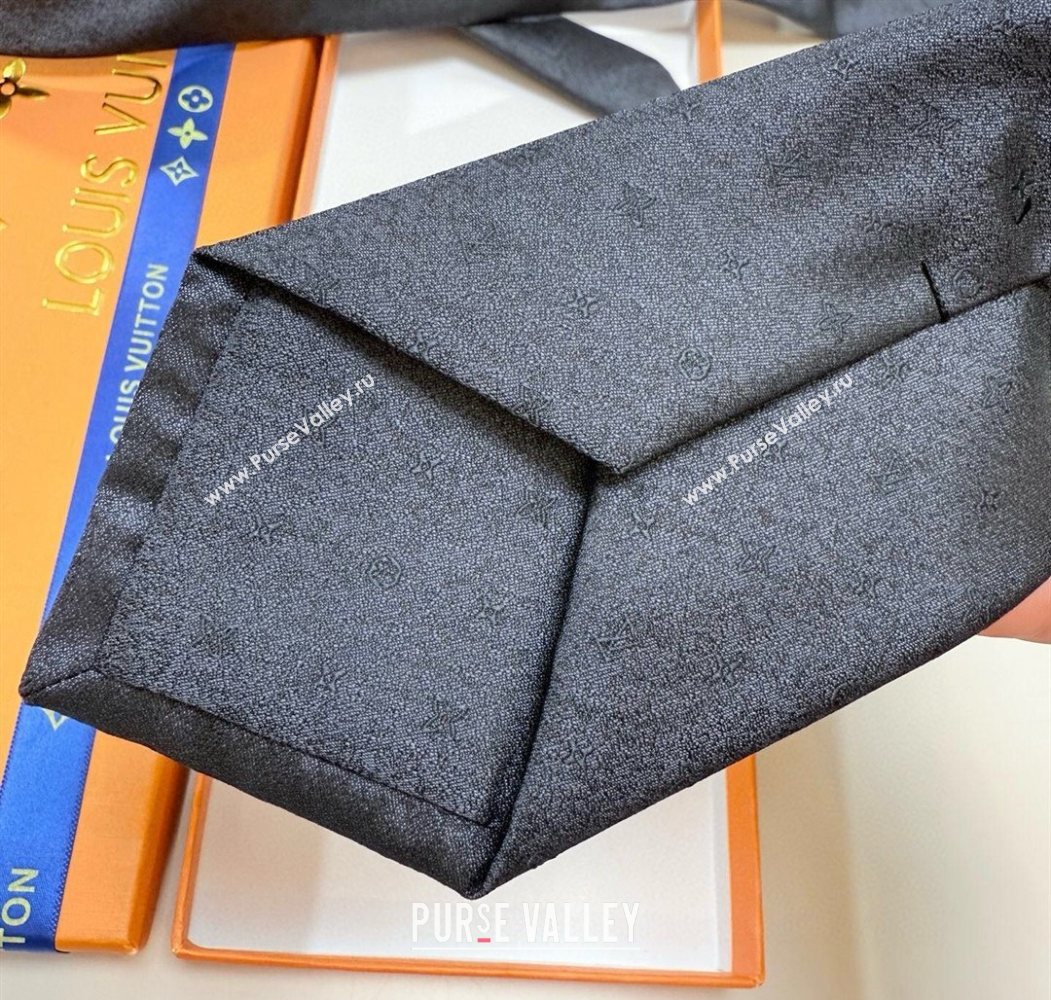 Louis Vuitton Damier Classique Silk Tie Dark Blue 2025 (XMN-250724108)