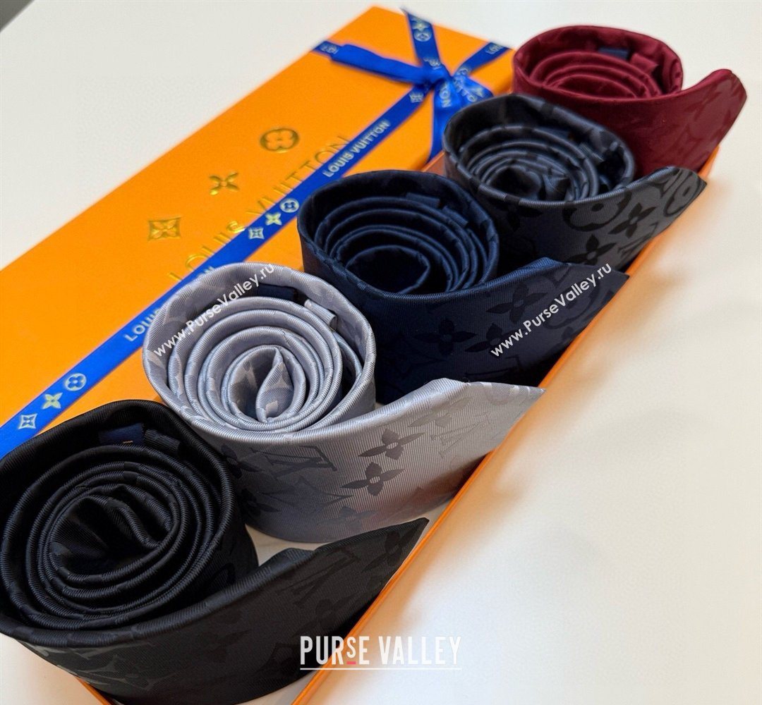 Louis Vuitton Silk Tie with Maxi Monogram Light Blue 2026 0319 (XMN-260319114)