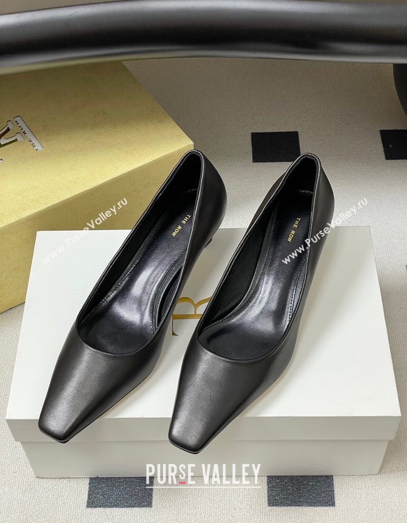 The Row Carla Leather Pumps 4cm in Calf Leather Black 2025 TR120812 (MD-251208110)