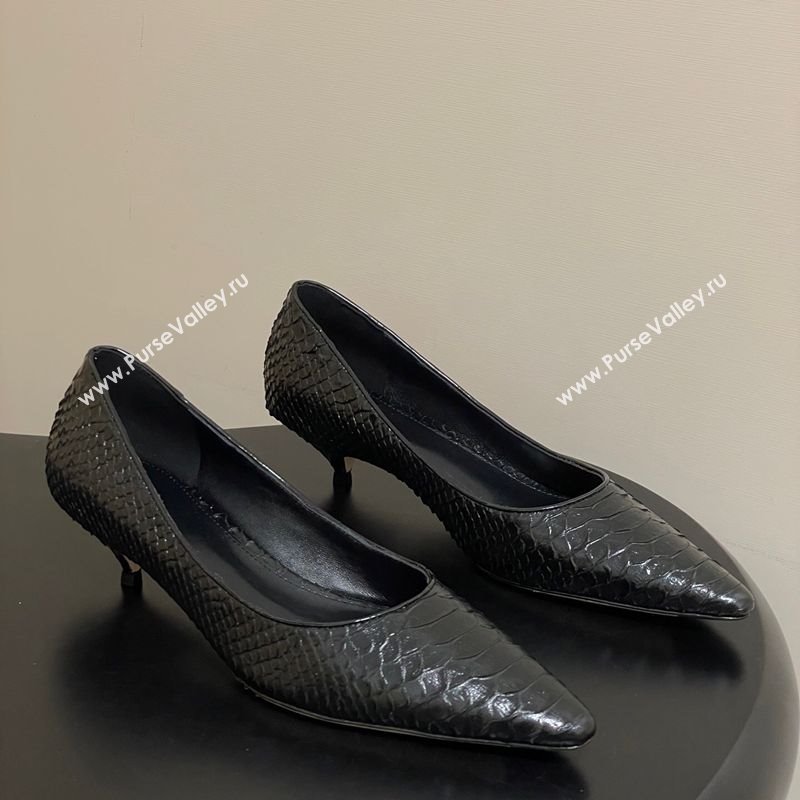 The Row Liisa Kitten Two Pumps 3.5cm in Embossed Leather Black 2025 TR120813 (MD-251208119)