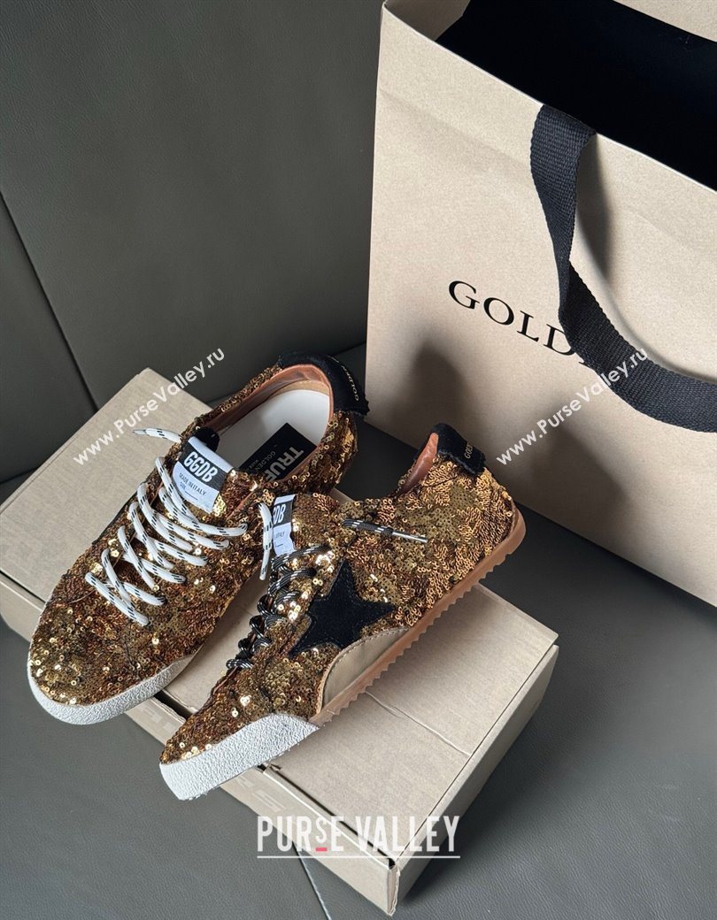 Golden Goose Womens True-Star in gold sequins with black suede star and heel tab 2025 0902 (13-250902106)