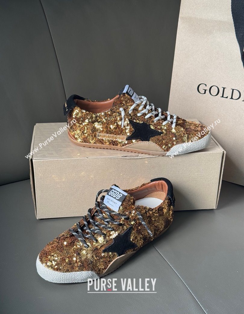 Golden Goose Womens True-Star in gold sequins with black suede star and heel tab 2025 0902 (13-250902106)