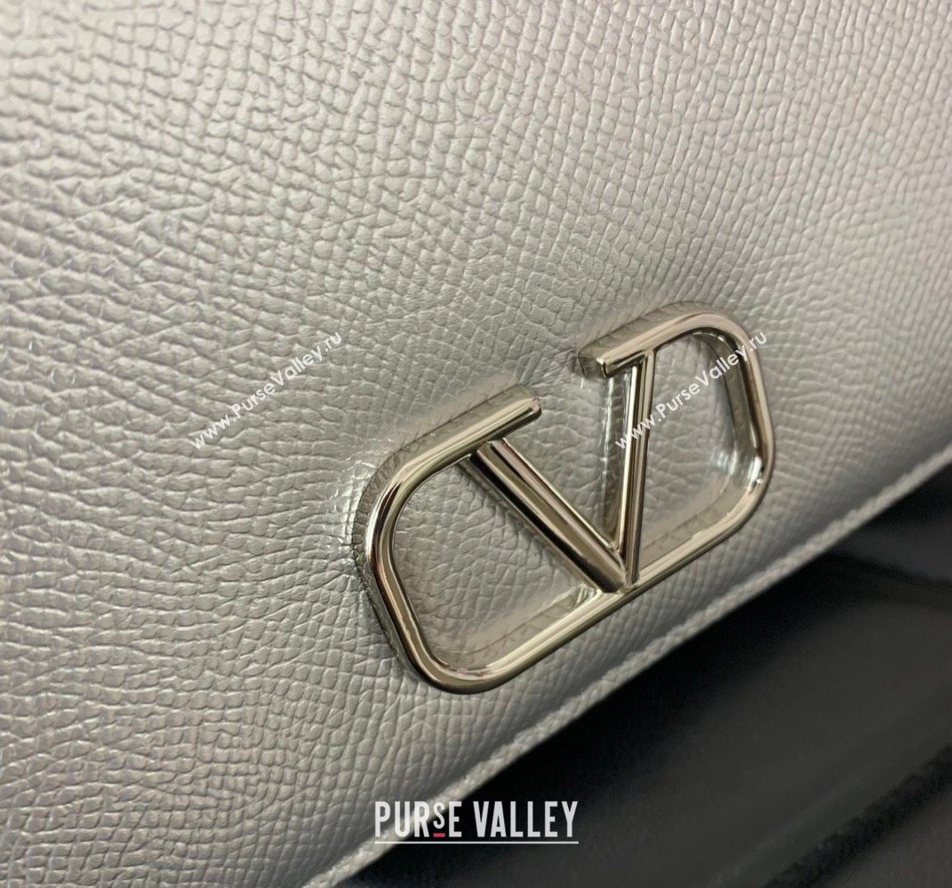 Valentino VLogo Signature Grainy Calfskin Wallet with Chain Silver 2025 VLTN068 (LKF-250626017)