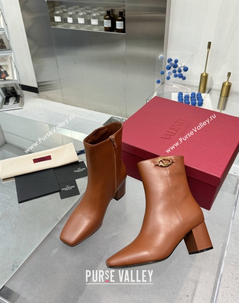 Valentino VLogo The Bold Edition Calfskin Ankle Boots 6cm Heel Brown 2024 (XL-241009001)