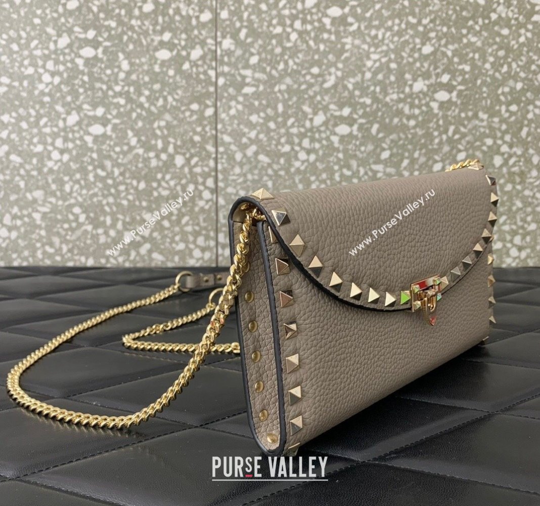 Valentino Rockstud Wallet with Chain in Grainy Calfskin Grey 2024 059 (LN-240220063)