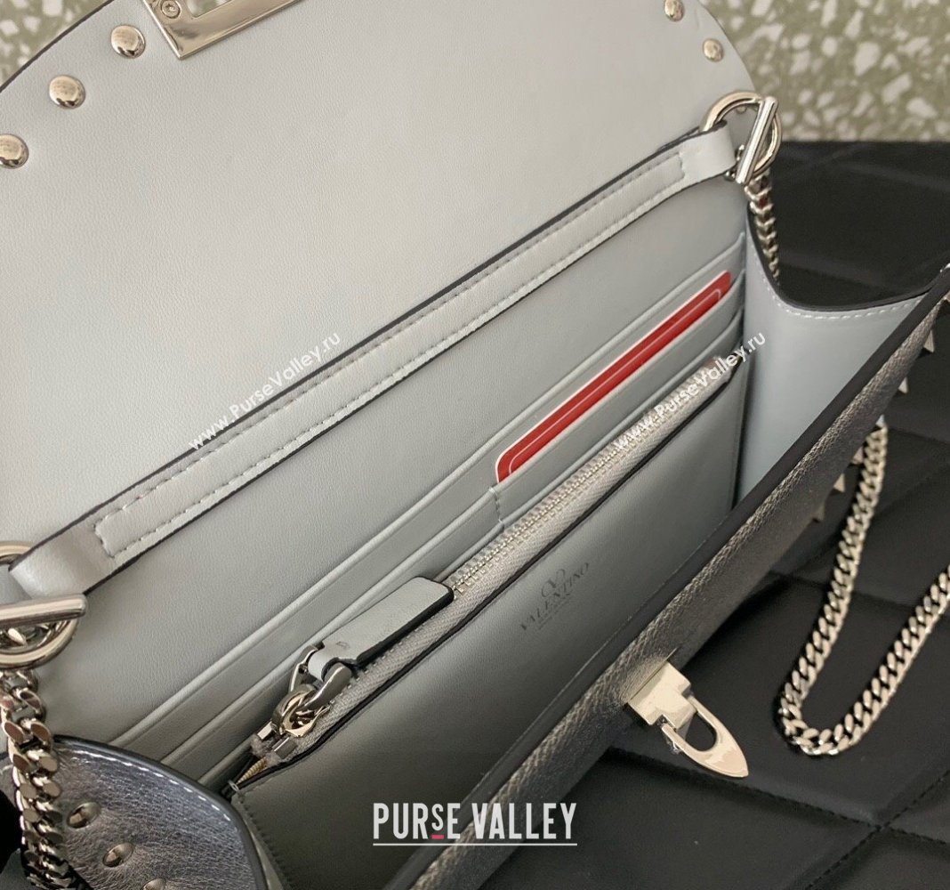 Valentino Rockstud Wallet with Chain in Metallic Grainy Calfskin Silver 2024 059 (LN-240220067)