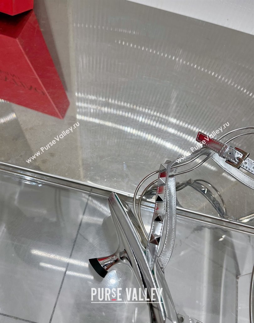 Valentino Roman Stud Open Pumps 5.8cm with Ankle Strap in Glazed Metallic Leather Silver 2024 0227 (ZN-240227033)