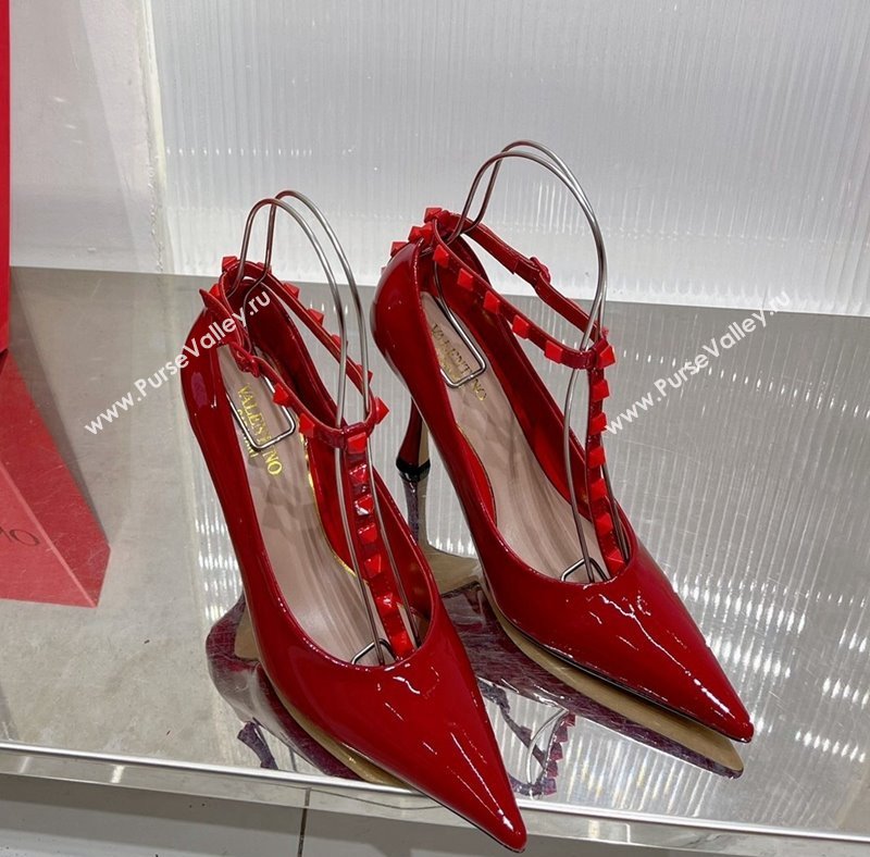 Valentino Roman Stud Pumps 10cm with Ankle Strap in Patent Leather Red 2024 0227 (ZN-240227037)