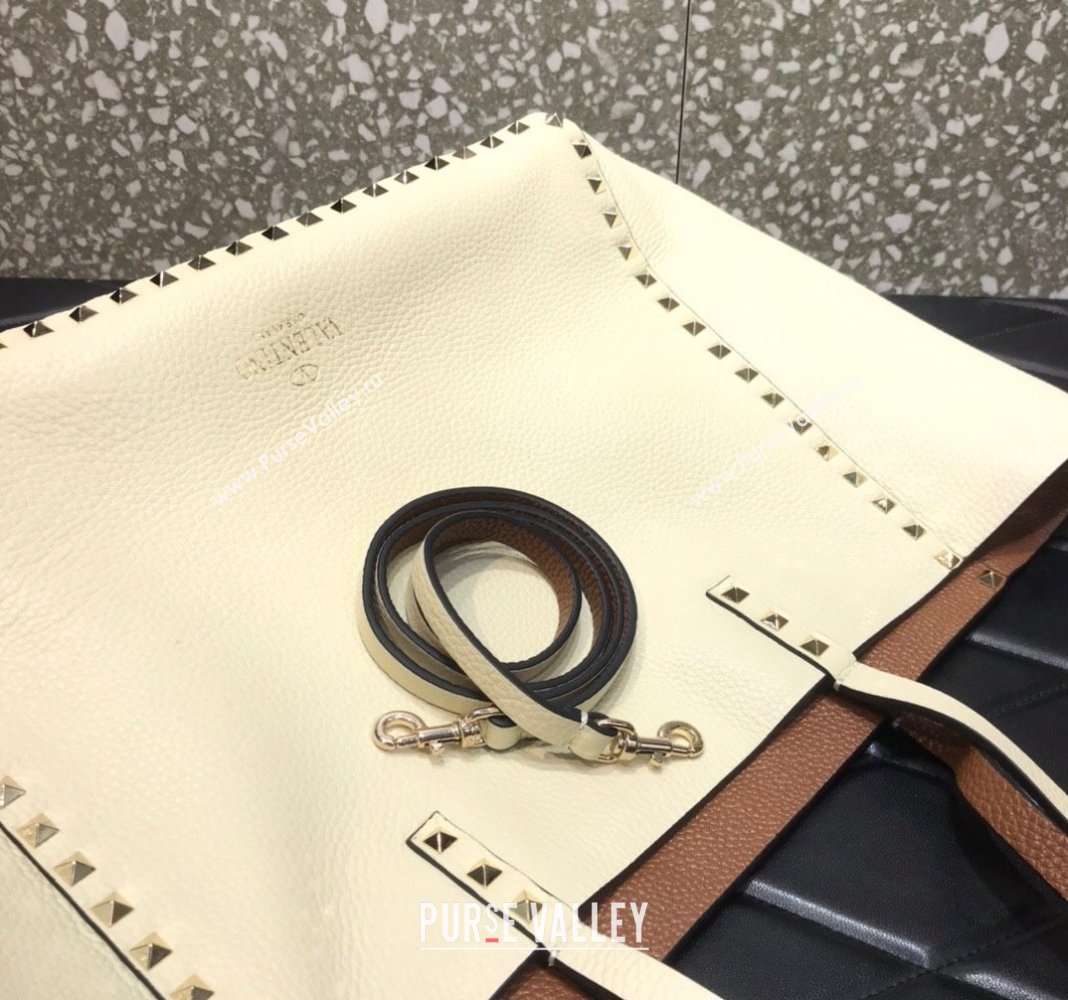 Valentino Rockstud Grainy Calfskin Reversible Tote Bag White/Brown 2024 0077 (LN-240313026)
