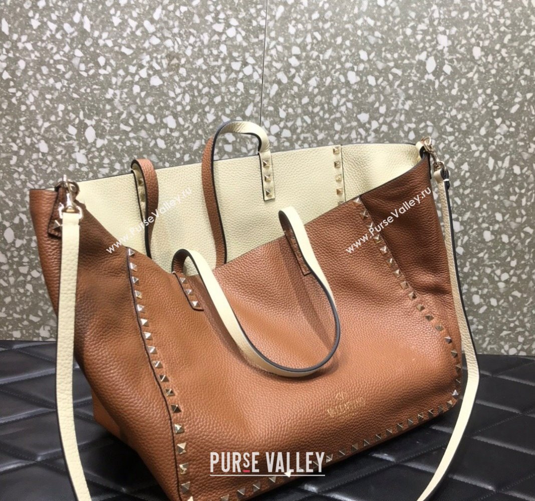 Valentino Rockstud Grainy Calfskin Reversible Tote Bag White/Brown 2024 0077 (LN-240313026)
