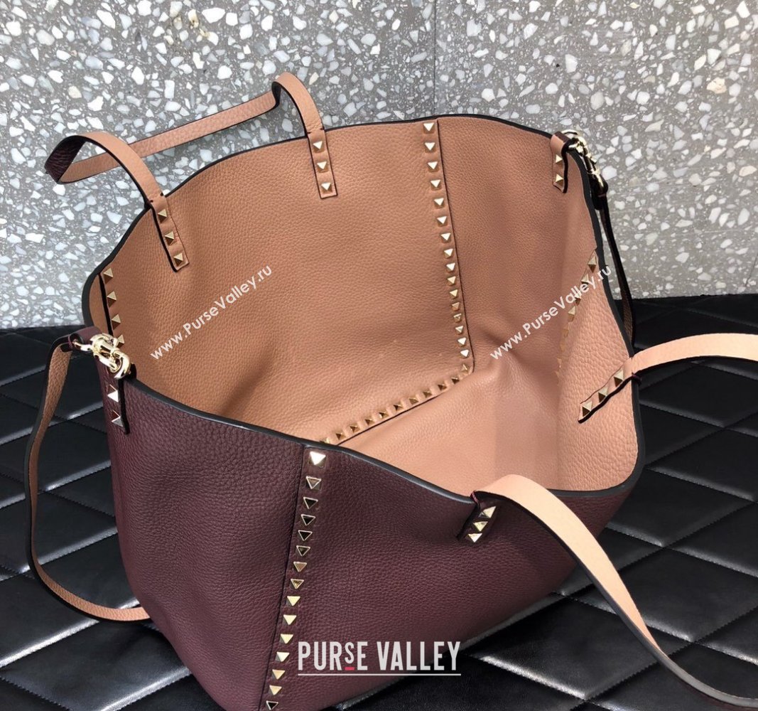 Valentino Rockstud Grainy Calfskin Reversible Tote Bag Burgundy/Nude 2024 0077 (LN-240313027)