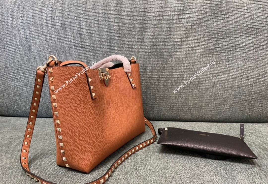 Valentino Rockstud Grainy Calfskin Small Tote Bag with Contrasting Lining Brown/Black 2024 0001 (JD-240313049)