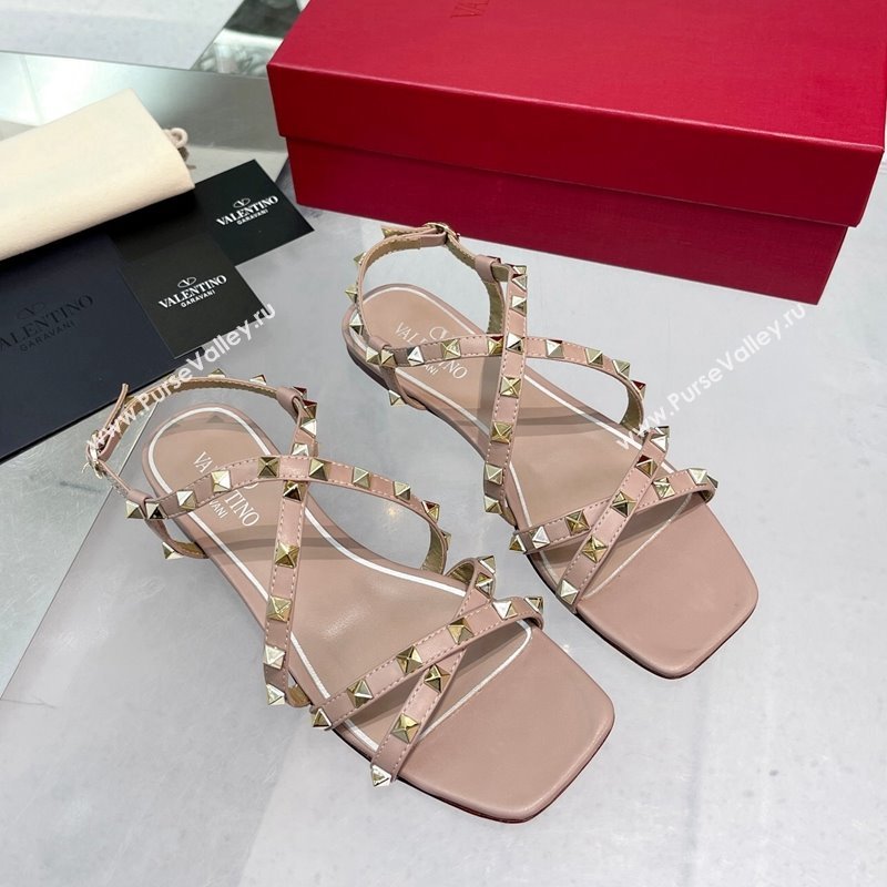 Valentino Rockstud Calfskin Flat Sandals with Strap Nude 2024 0328 (XL-240328006)