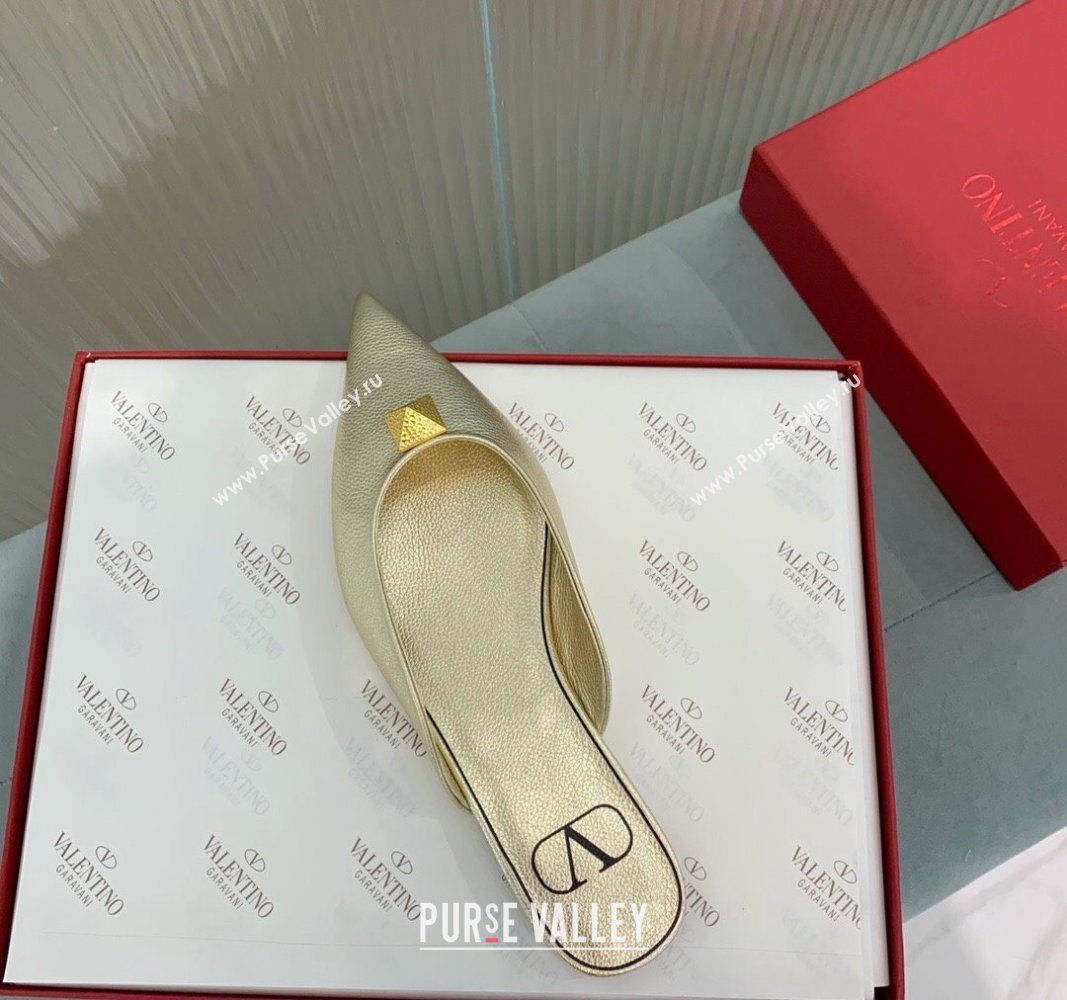 Valentino One Stud Calfskin Flat Mules Light Gold 2024 0429 (KER-240429132)