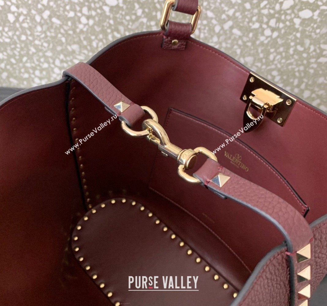 Valentino Rockstud Calfskin Shopping bag Burgundy 2024 0055 (LN-2405241136)