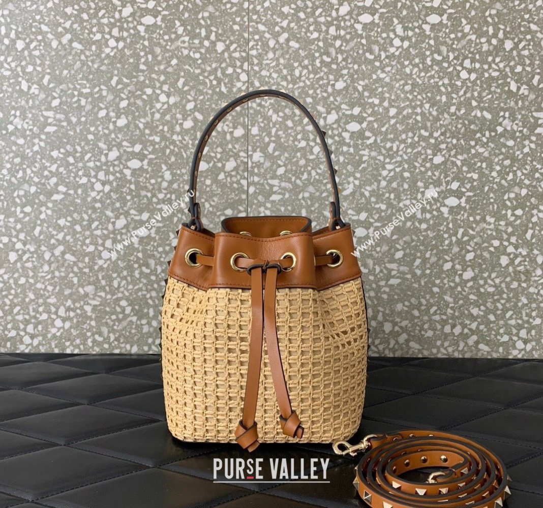 Valentino Mini Rockstud Bucket Bag in Woven Raffia Straw Beige/Brown 2024 03191 (LN-2405241150)