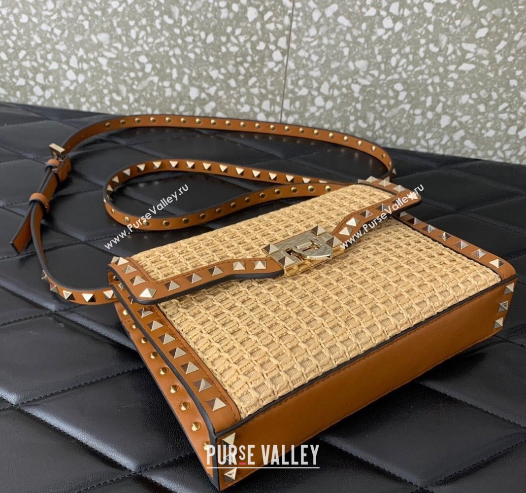 Valentino Small Rockstud Shoulder Bag in Woven Raffia Straw Beige/Brown 2024 03221 (LN-2405241149)