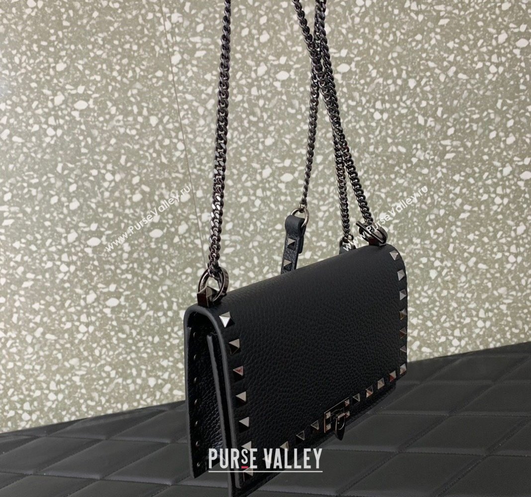 Valentino Rockstud Grainy Calfskin Pouch Chain Mini Bag Black/Gunmetal 2024 VLTN057 (LN-240525002)