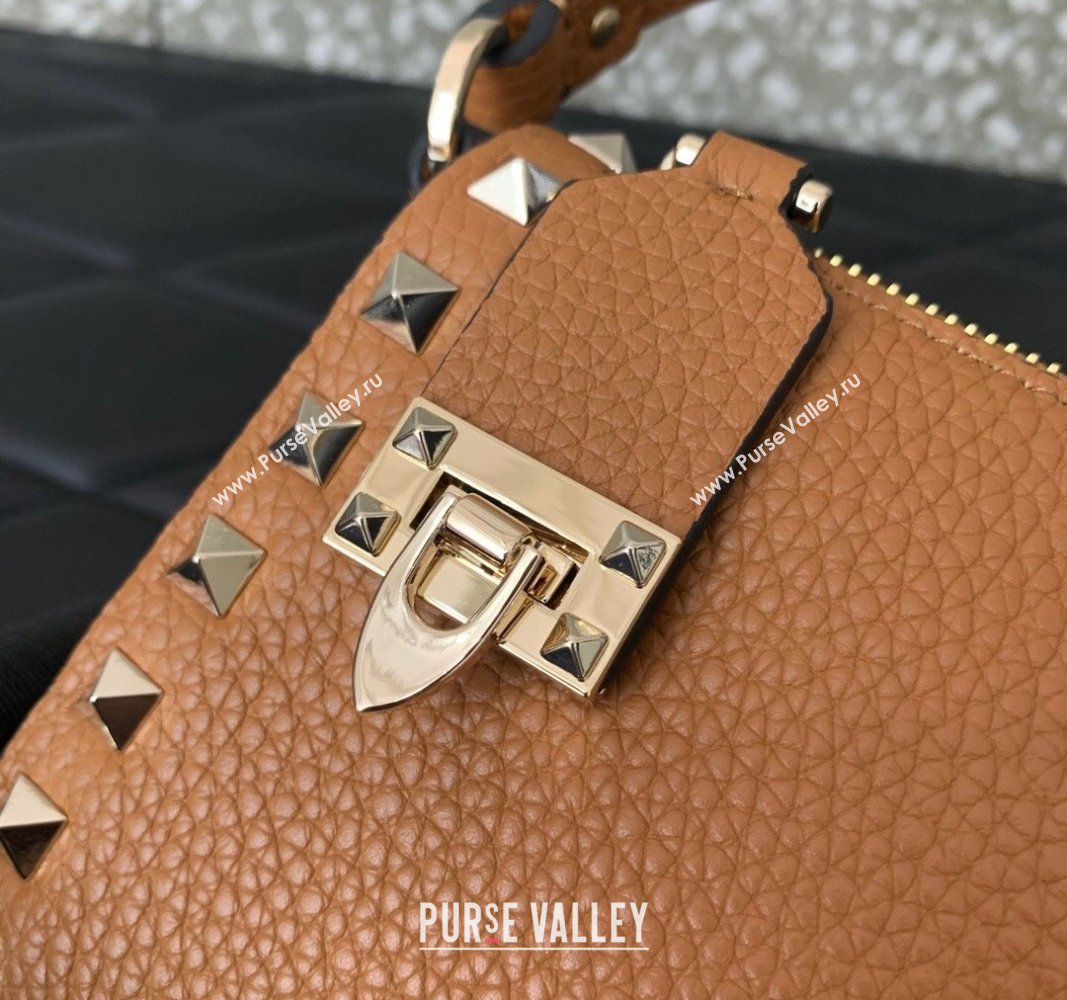 Valentino Small Rockstud Crossbody Bag in Grainy Calfskin Golden Brown 2024 VLTN0311 (JD-2405241145)