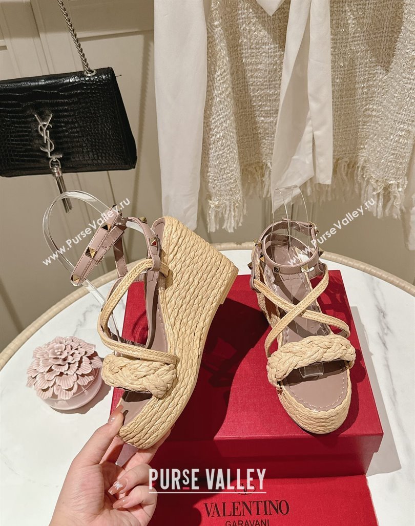 Valentino Rockstud Ankle Strap Wedge Sandals 10cm in Calfskin and Straw-Like Pink 2024 0611 (MD-240612108)